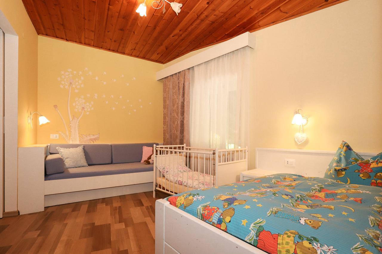 Putzenhof Hotell Laives Exteriör bild