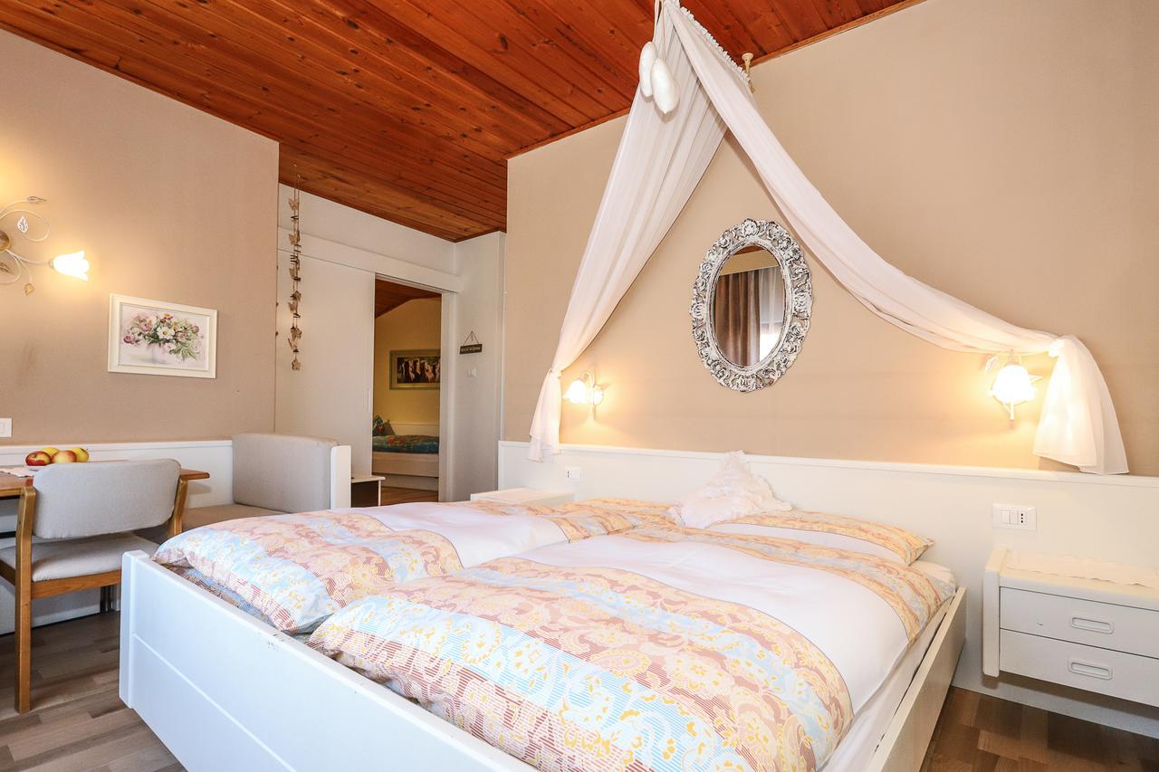 Putzenhof Hotell Laives Exteriör bild